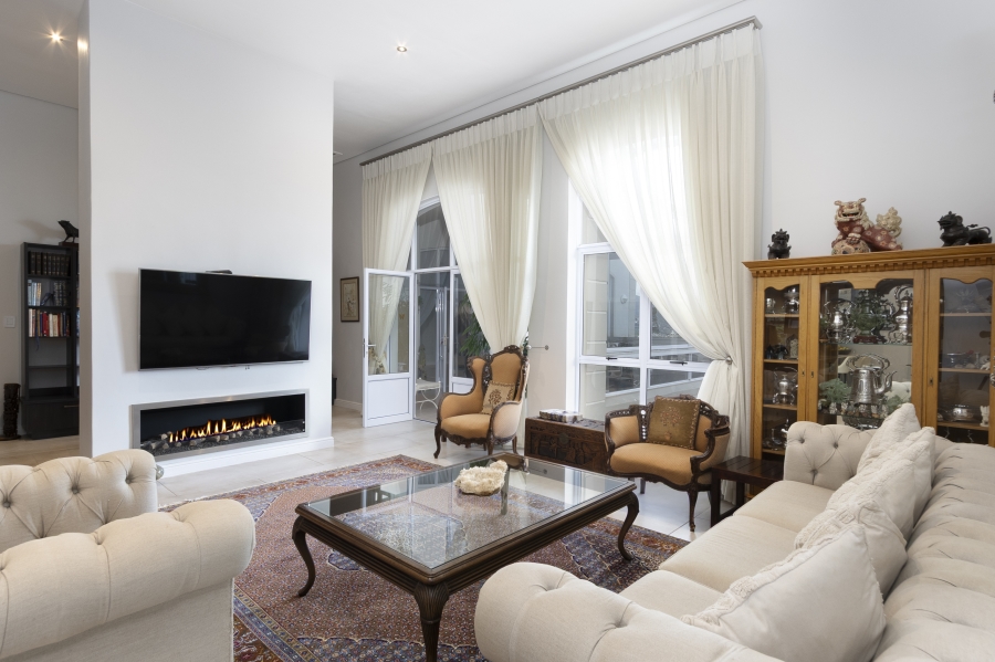 5 Bedroom Property for Sale in Dennegeur Western Cape